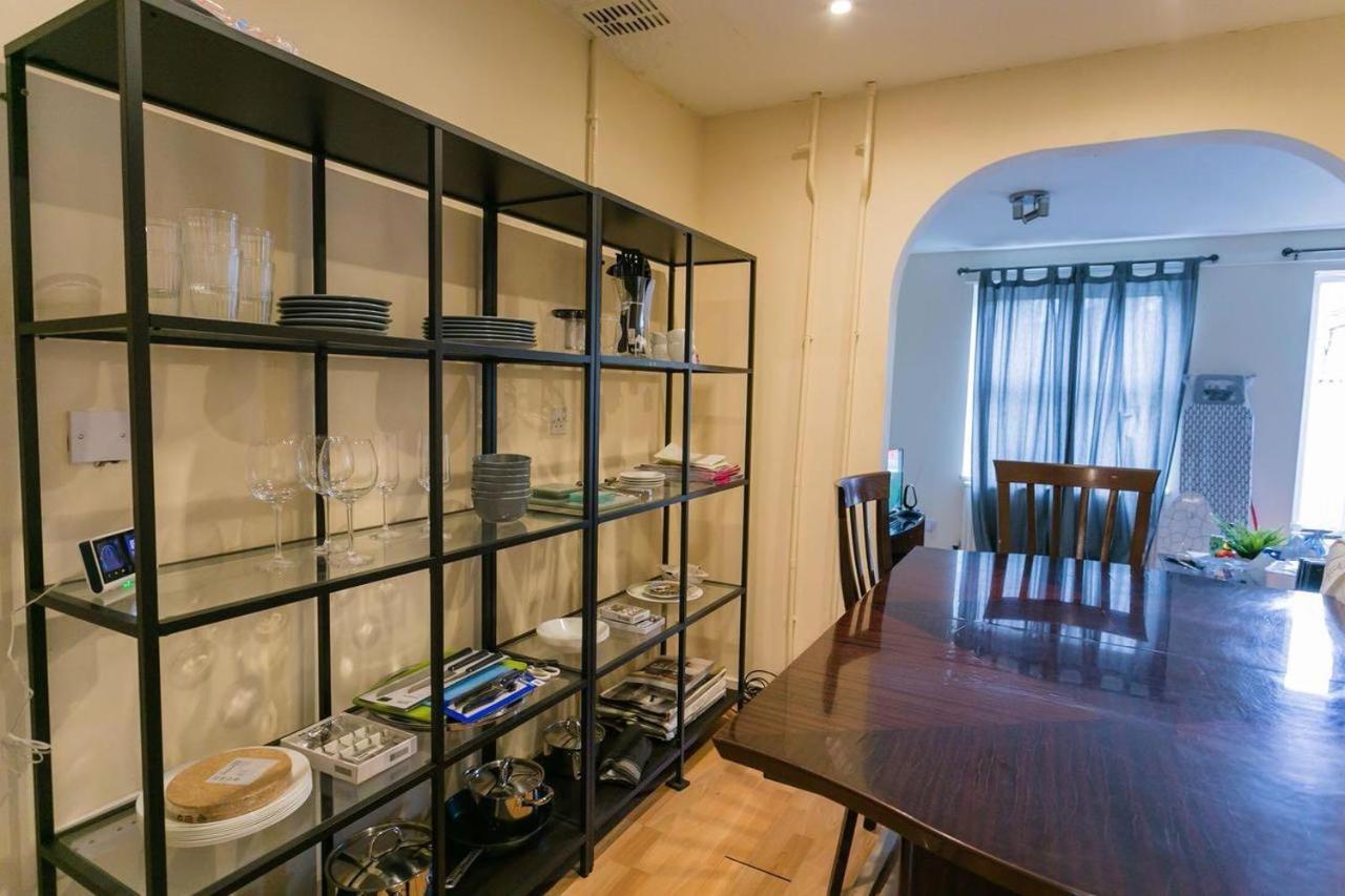 Apartment Townhouse4bedroomhouse